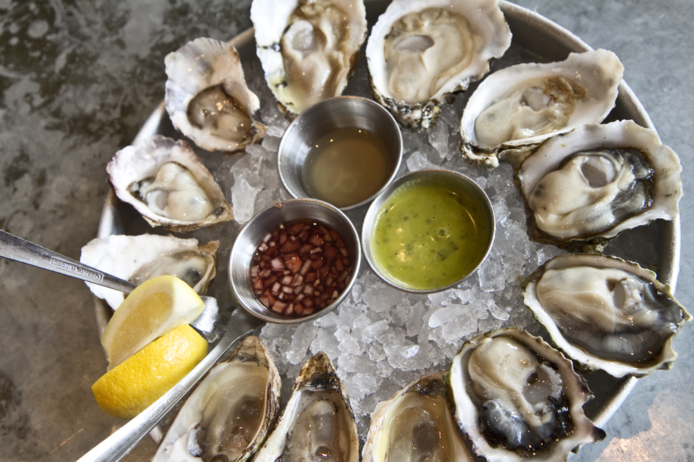 PearlDiveOysterPalace20120430_0313